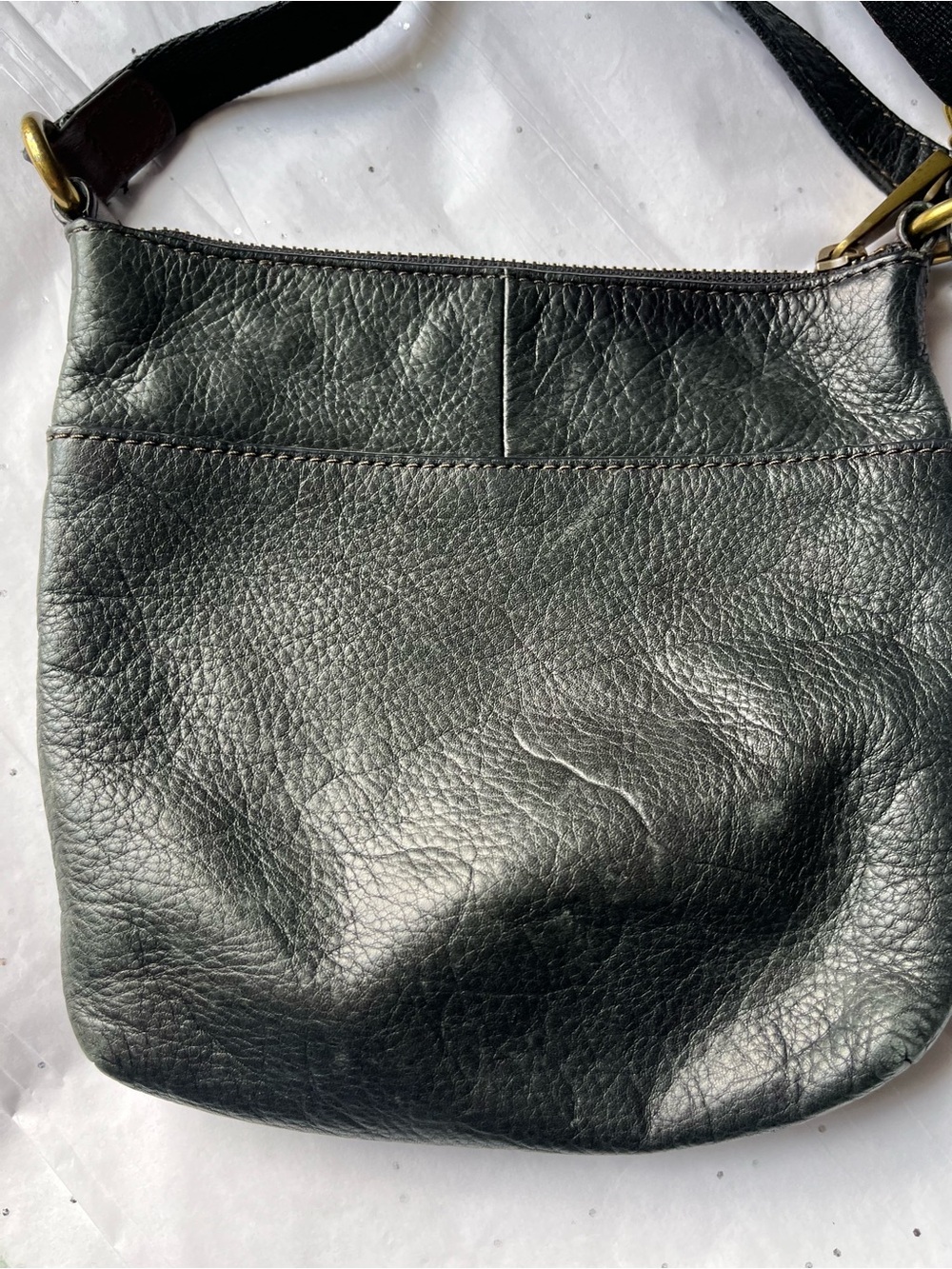 Fossil dark green Leather Crossbody Bag with Front Zip Pocket - Picture 3 of 7
